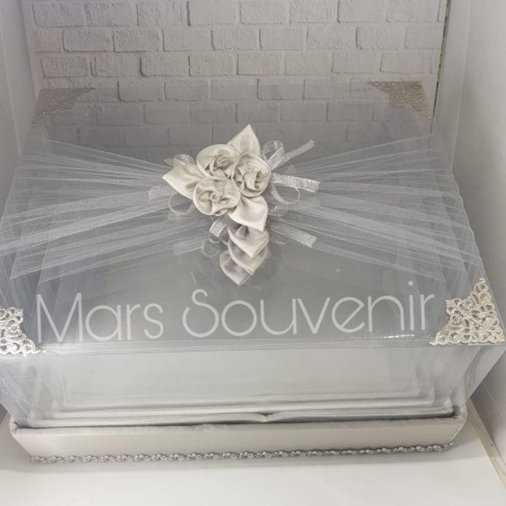 

Best Product S8S7K Box Hantaran Seserahan Mika Tile Silver 1 Set Isi 4 Box - Q48