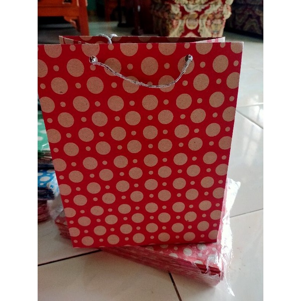 

Paperbag | Tas Asul-Asul | Tas HajatanUkuran 18x13x23