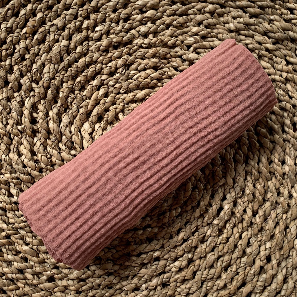 BERGO PLISKET LIDI PREMIUM Jilbab Instan tali Non tali Bahan Ceruty Jahit tepi-CHOCOBERRY non tali