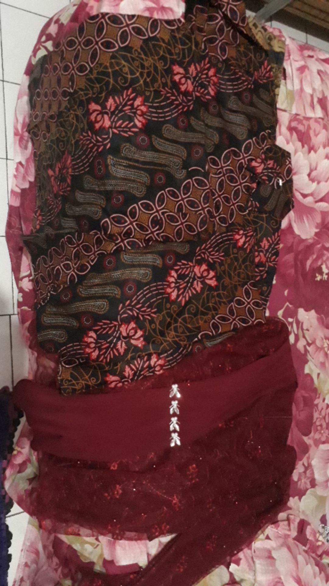 (new Arrival - Termurah) Batik Couple Brukat Selendangan Terbaru - Couple Kresna Maroon