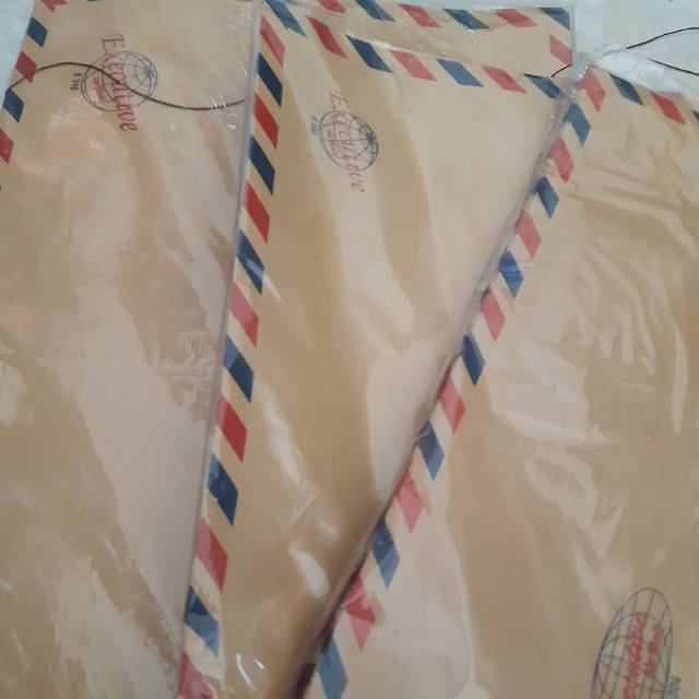 

Amplop Coklat Tali Untuk Lamaran