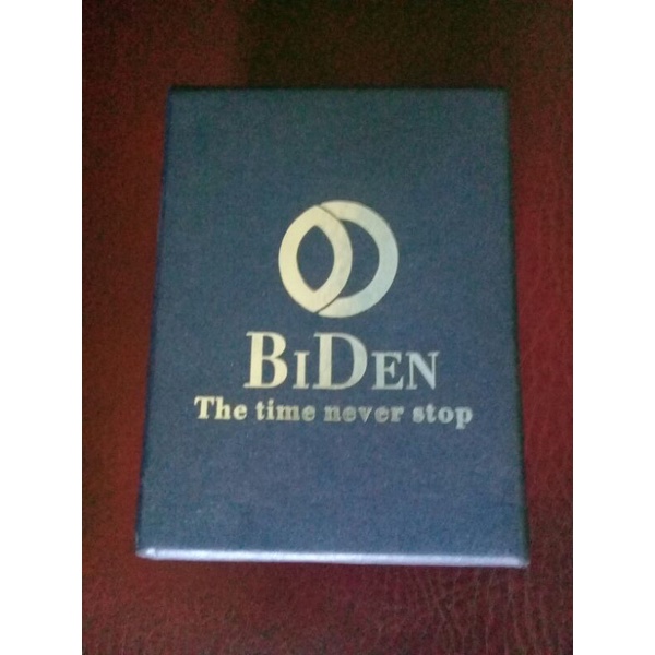 Jam tangan pria merek biden