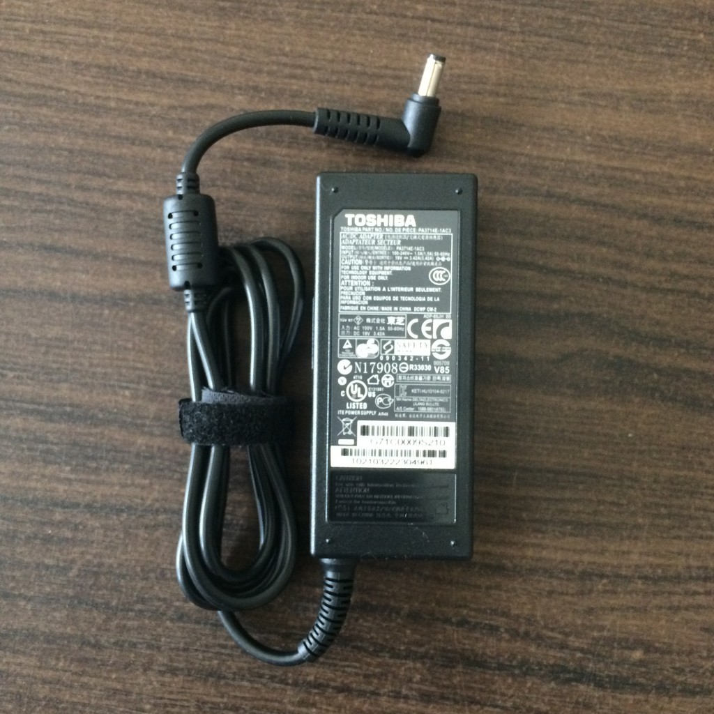 ADAPTOR TOSHIBA 19V 3.42A ORI