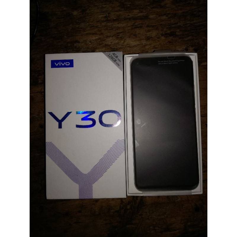 VIVO Y30 RAM 4GB ROM 128GB