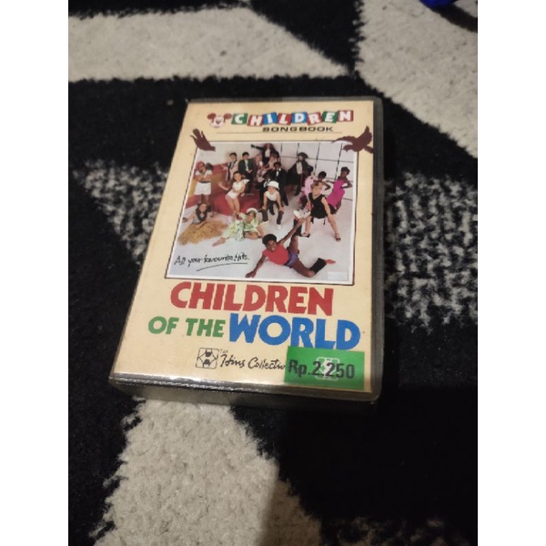 kaset pita children of the world