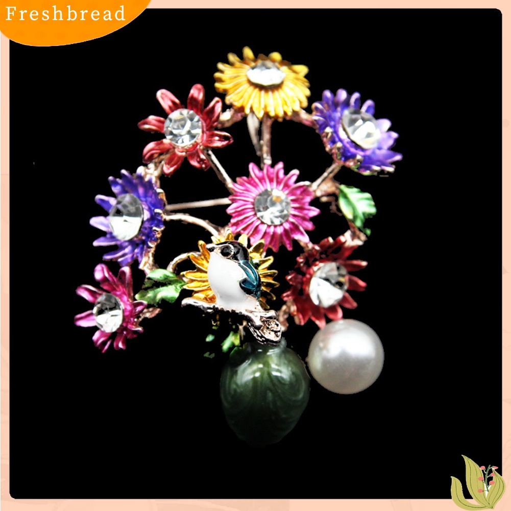 [ TERLARIS]Fashion Women Flower Vase Rhinestone Inlaid Brooch Pin Corsage Lapel Jewelry