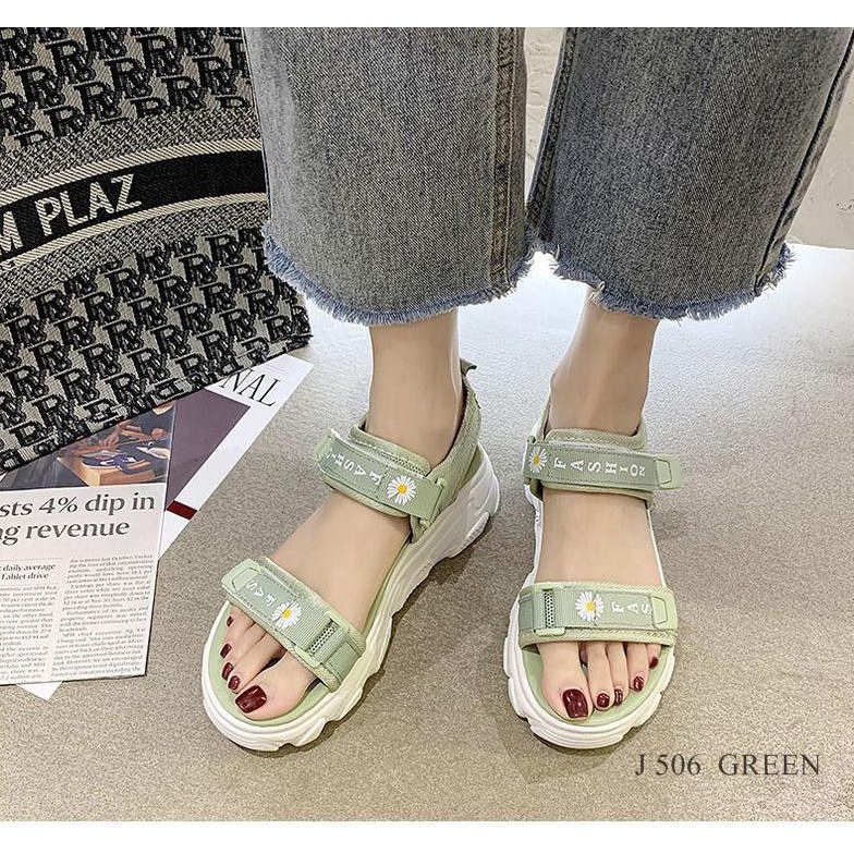 SANDAL WANITA GUNUNG FASHION OLISA 506