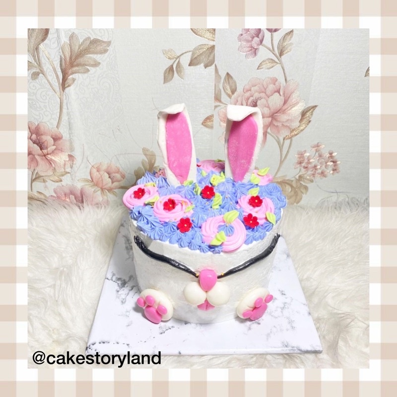 

Bunny Cake Birthday /custom cake