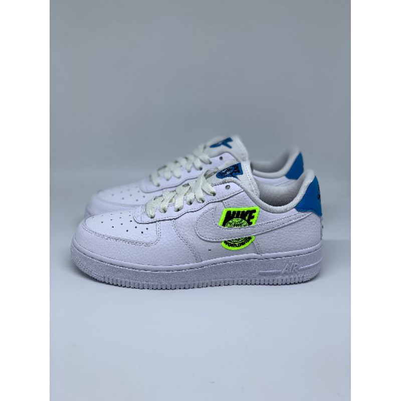 Nike Wmns Air Force 1 ‘07 SE Worldwide Pack Volt