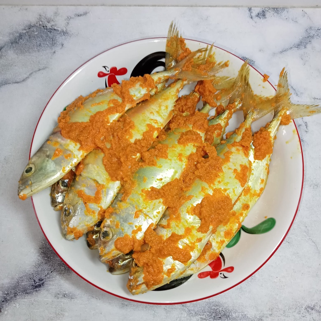 

Ikan Kembung Perempuan Bumbu Kuning
