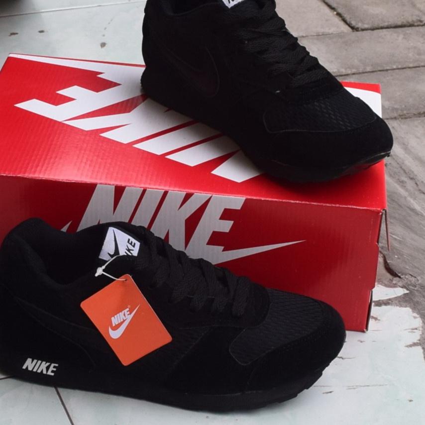[PRODUK SDJBW] Sepatu Sekolah Sneakers Nike Anak Perempuan Laki SD SMA Warna Hitam Polos Wanita WZT