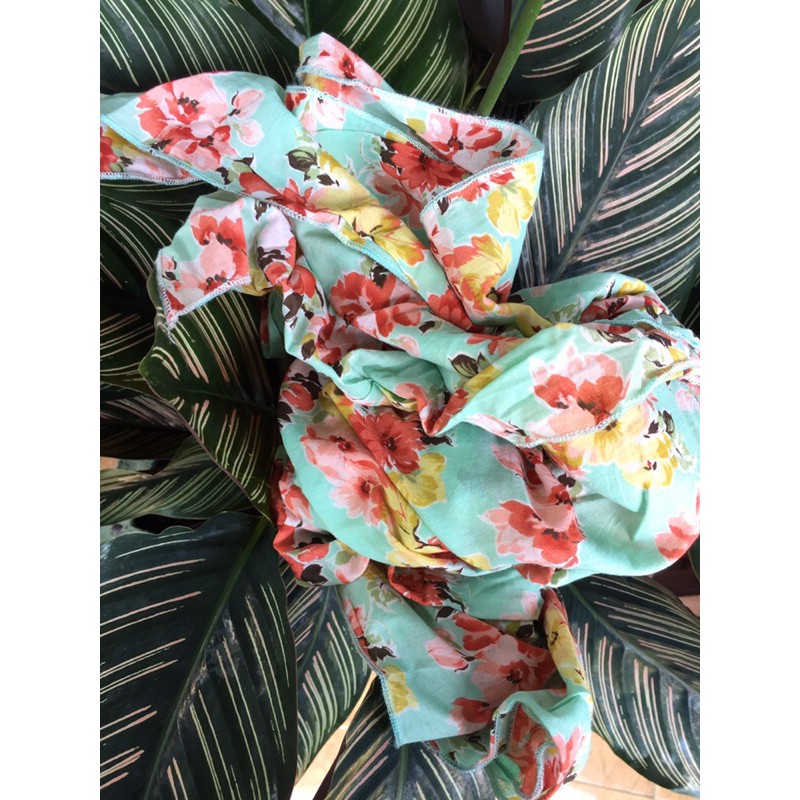 hijab hijau tosca motif bunga