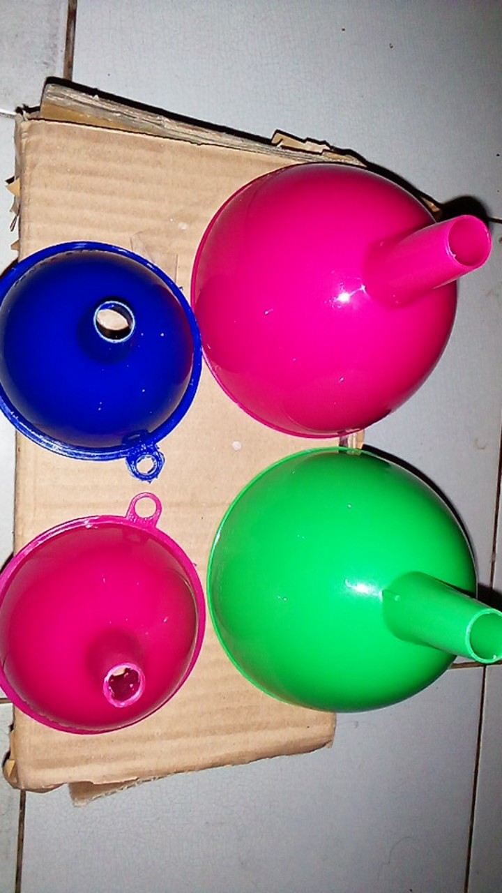 Torong / Corong Plastik Warna
