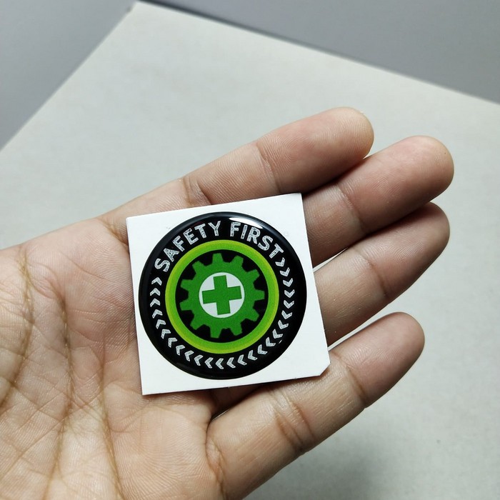 

stiker safety first bulat timbul