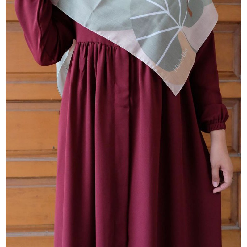 PRELOVED ABAYA RUMAISHA SABINA BY SELLY