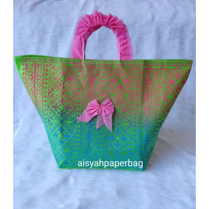 

Tas spunbond tas hajatan tas model sahrini muat box 22x22