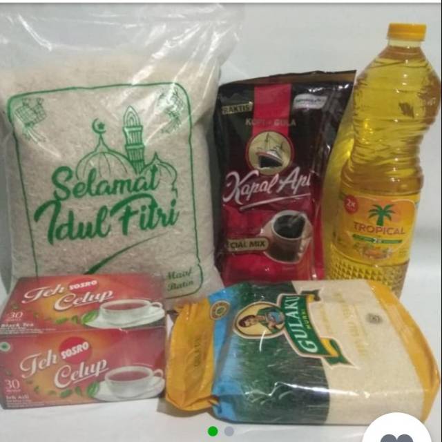 

Paket sembako lebaran