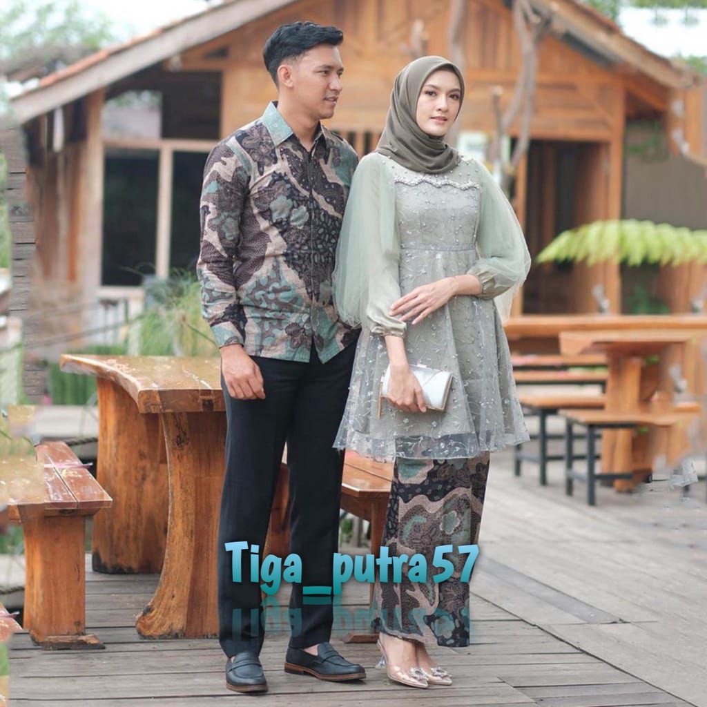 BATIK COUPLE KEBAYA Couple Kebaya Modern Baju Tunangan Wisuda Lamaran Baju Batik Brokat Couple terba