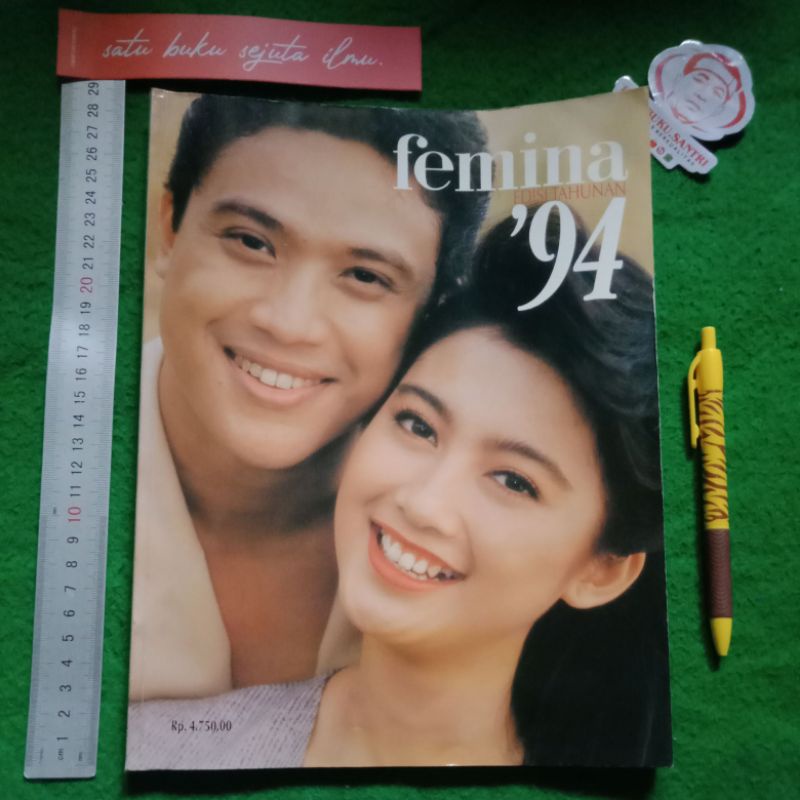 Majalah Femina edisi khusus Tahunan '94 cover Dede Yusuf dan Desy Ratnasari.