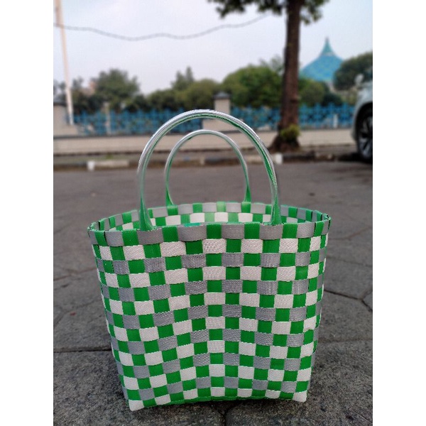 TAS ANYAMAN TAS PASAR MURAH