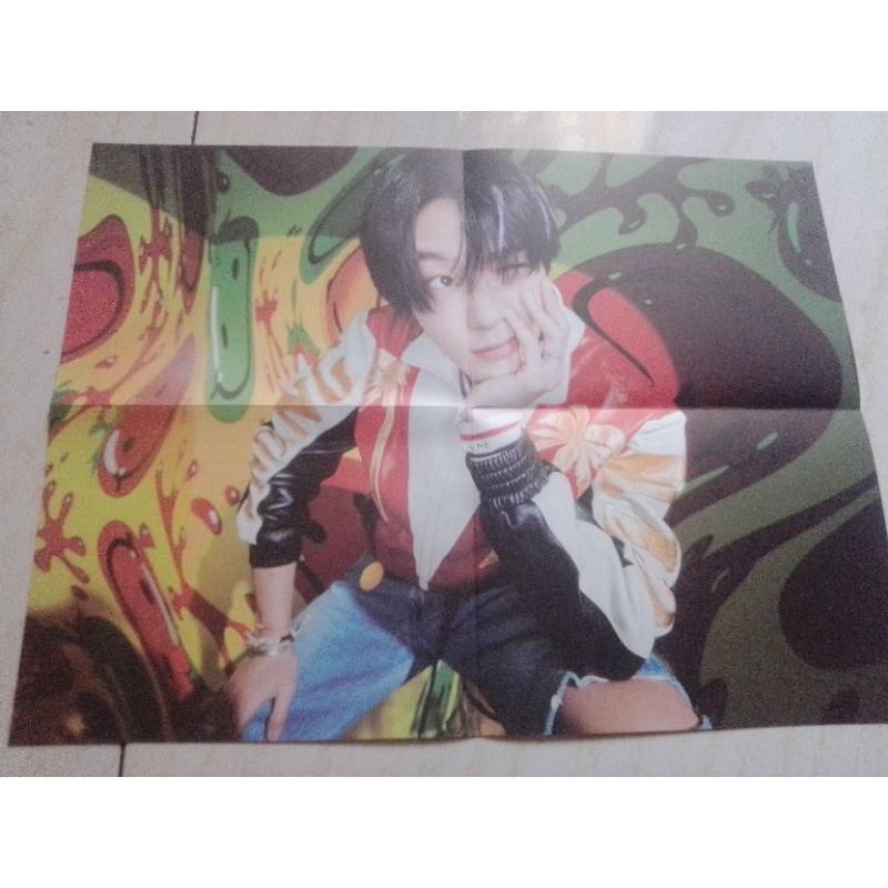 folded poster jeno nct hot sauce crazy