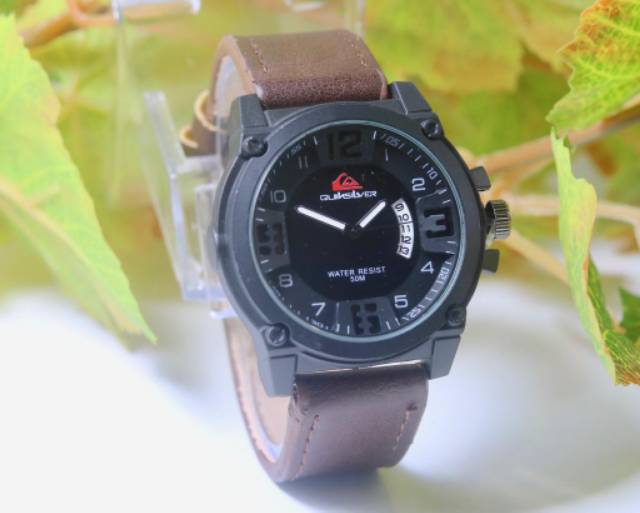 Jam Tangan Pria Sporty Analog Quicksilver Tanggal Aktif Strap Kulit