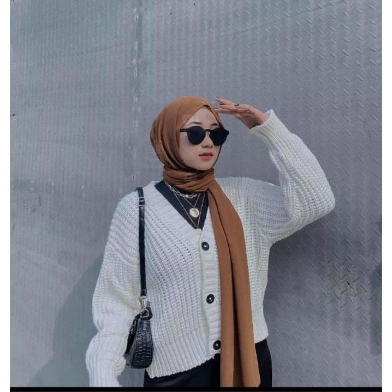 Cardigan Rajut Oversize Nacara Premium Cardy Crop Tebal-Broken white