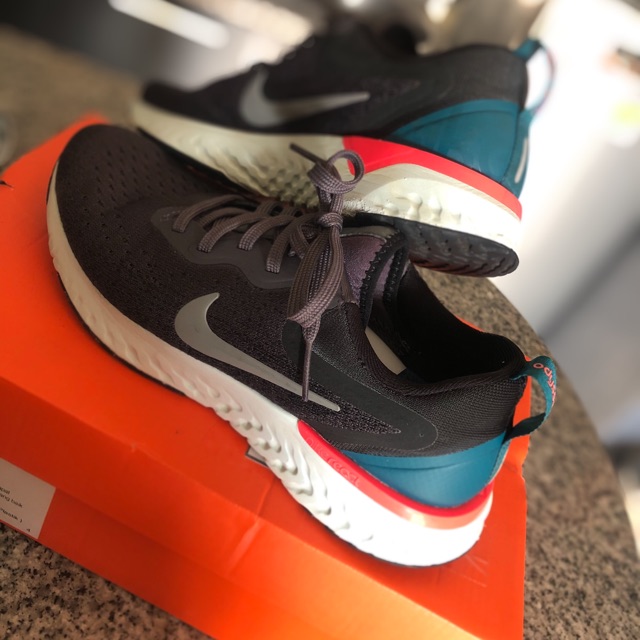 Nike odyssey react preloved
