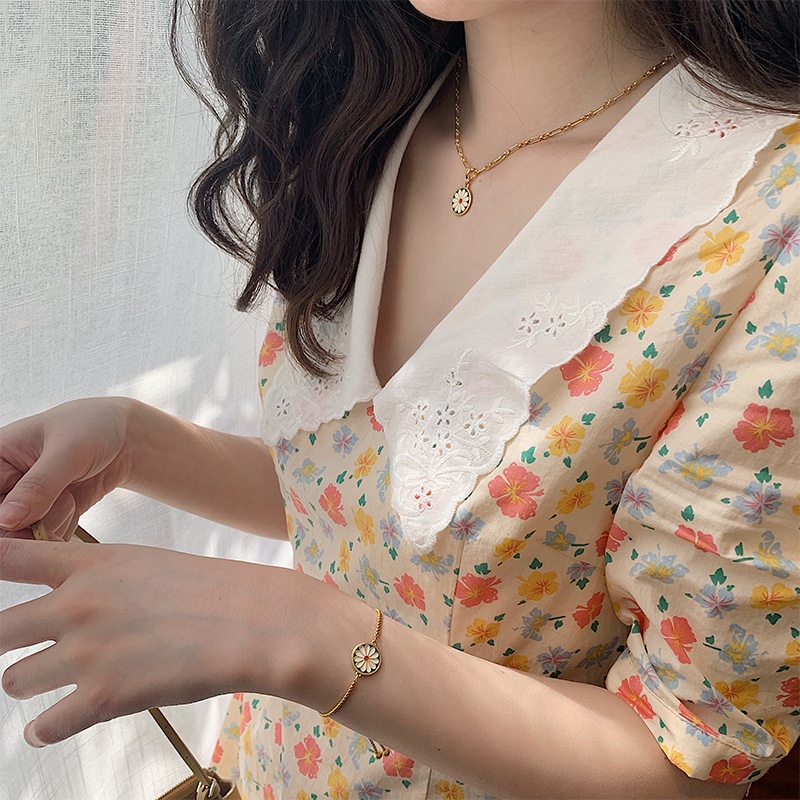 [Ready Stock]Fashion Personality Daisy Necklace Elegant Cute Clavicle Chain