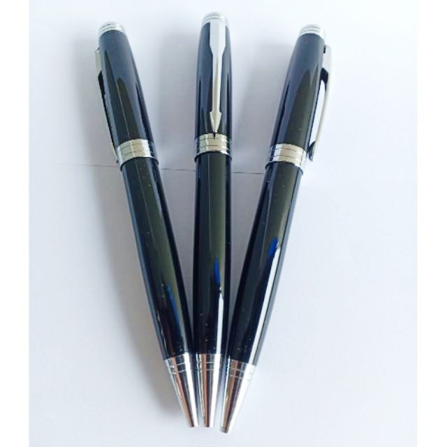 

Pen metal / Pen besi / Pulpen stainless / Ballpoint / Bp 223 dpt dicustom Logo perusahaan / Nama