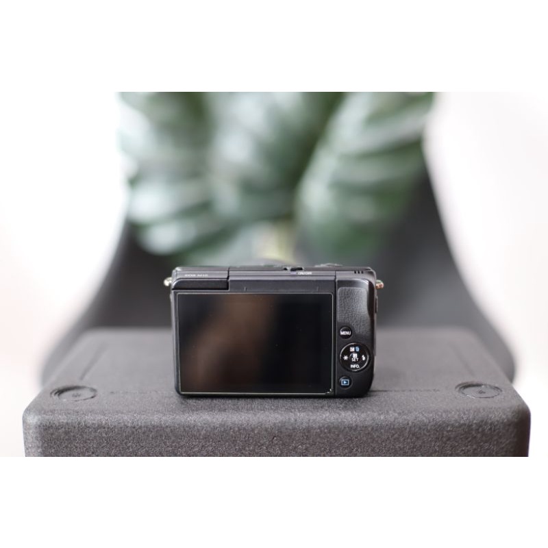 Canon eos m10 mulus seperti baru-3