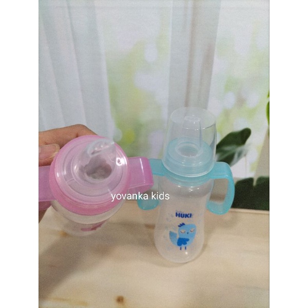 Botol Susu Huki DOT Sippy Slim+Pegangan Botol/ Baby Huki Polypropylene Bottle With Handle Soft Spout 250 Ml CI0234