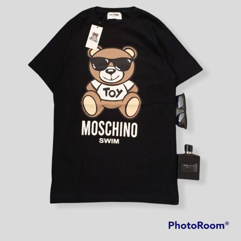 KAOS MOSCHINO/KAOS MOSCHINO PRIA/KAOS MOSCHINO IMPORT/TSHIRT MOSCHINO IMPORT