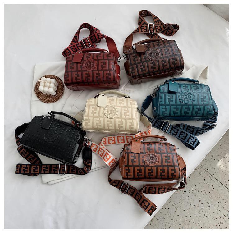 BJ15250 - BEIGE/BLACK/BROWN/RED/COFFEE - TAS SLEMPANG HANDBAG IMPORT JAKARTA TTAS WANITA FASHION IMPORT MODIS ELEGAN TERMURAH TERLARIS TERBARU BAGSTORE JAKARTA TAS BATAM TERMURAH CR7399 ELJ5250 BQ3374