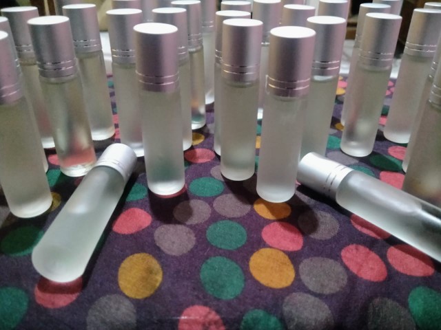 Jual Botol Refill Parfum / Botol Kaca Doff Silver 8ml