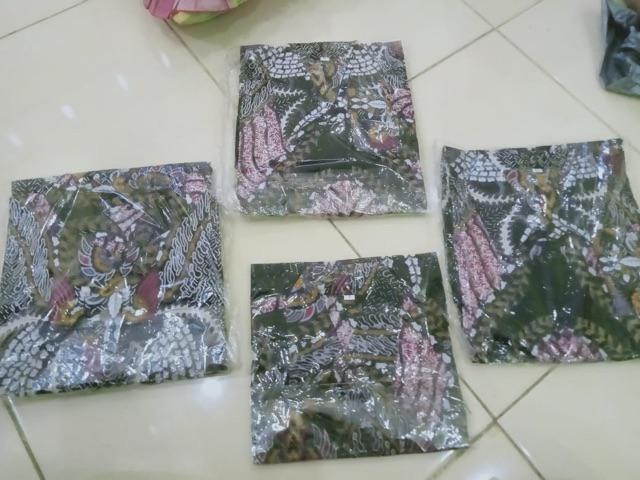 Couple Batik Keluarga / Batik Couple Keluarga Anak 3-11 Tahun