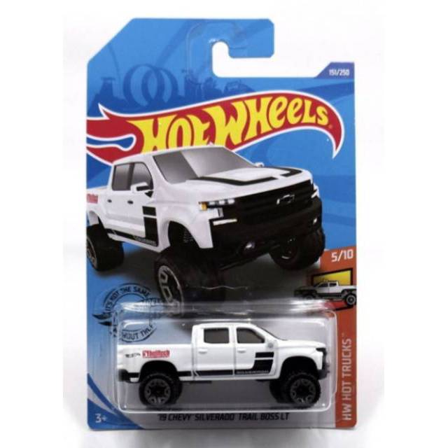 19 chevrolet silverado trail boss lt hot wheels