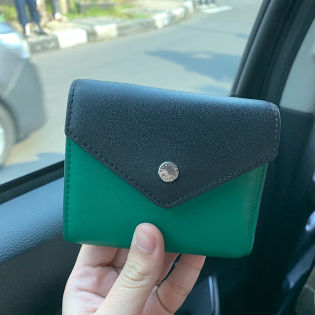 CHARLES & KEITH WALLET