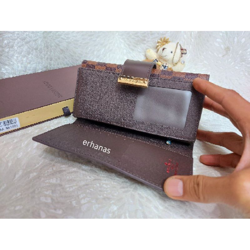 LV 61890#WOMAN WALLET freebox