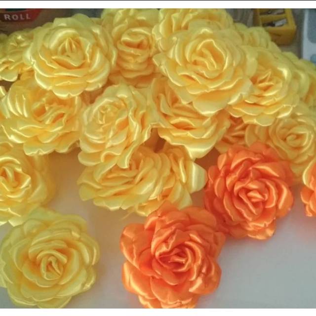 

Bahan craft gardenia satin