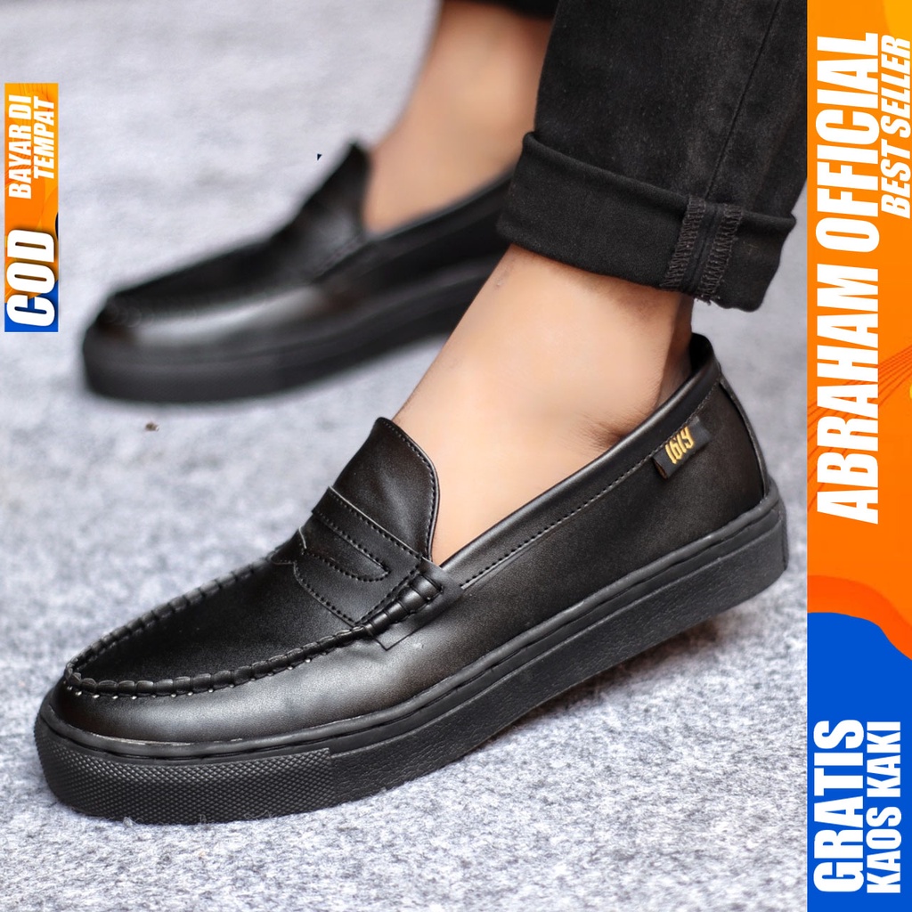 Sepatu Casual Pria Kasual Slip On Formal Kulit Pu Kerja Kantor Hitam TRAVIS ABRAHAM