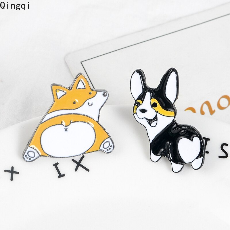 Bros Pin Enamel Bentuk Pantat Anjing Corgi / Bulldog / Hati Untuk Hadiah