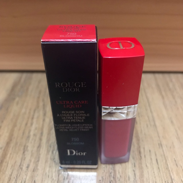 Rouge dior ultra care liquid blossom 750