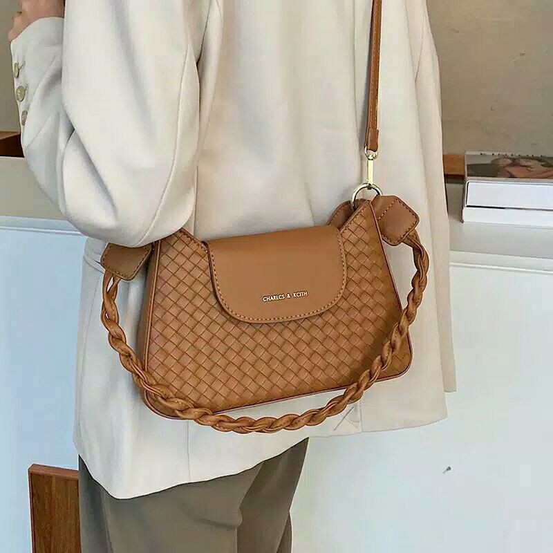 TAS MODEL SELEMPANG / TAS WANITA-IMPORT / FASHION WANITA.