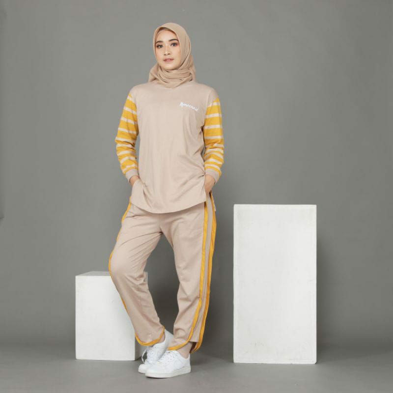 Stelan Olahraga Muslim - Stelan Olahraga Wanita Simpel - Set Olahraga Mocca mustard - Baju Olahraga 