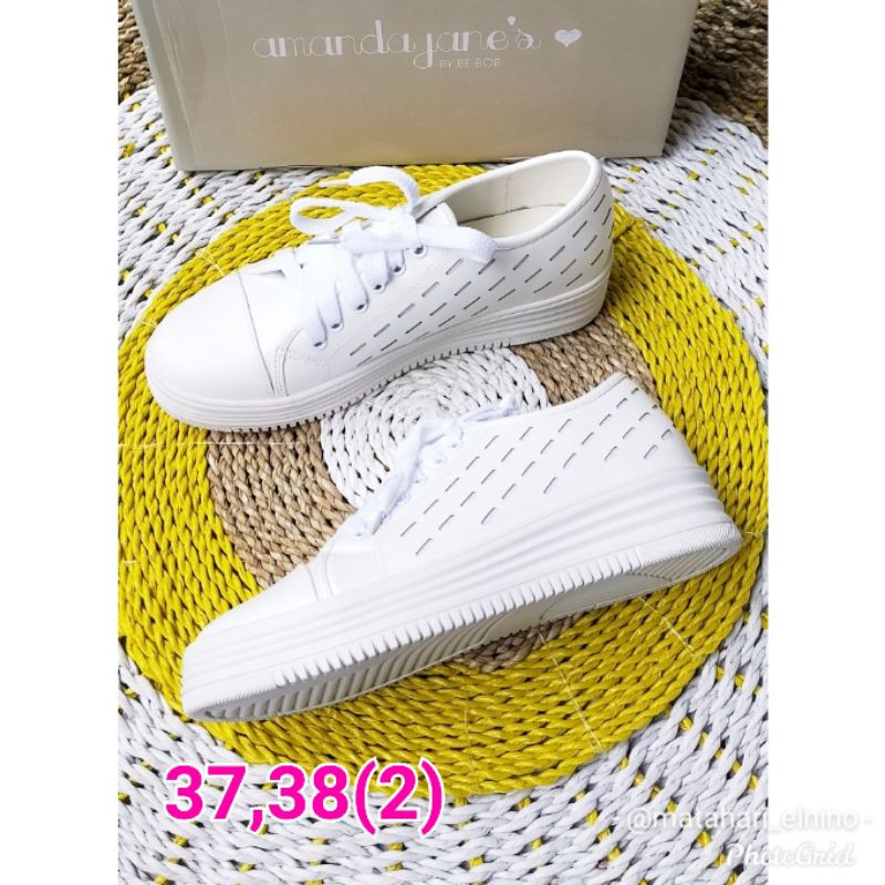 Sepatu Amanda Jane's