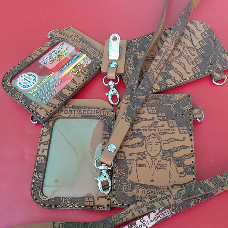 

id card kulit / id card batik / card holder custom / Gantungan kartu nama