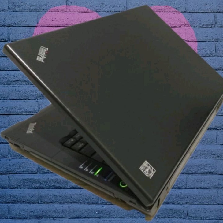 LAPTOP LENOVO L410/CAMERA / C2D 4GB SSD 256GB DVD RW WIFI LAYAR 14IN