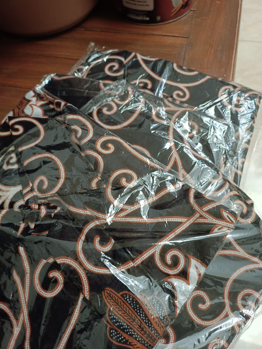 Promo Batik Couple Keluarga Sarimbit Sania Ruffle Batik Ori Ndoro Jowi Motif Mahkota Putih