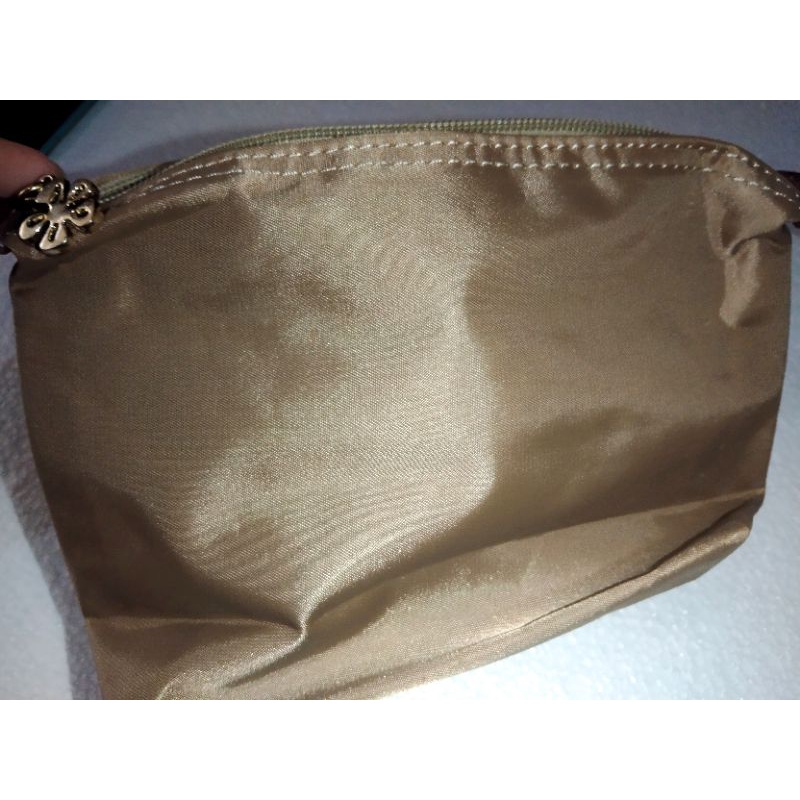 Pouch, tas tempat make up